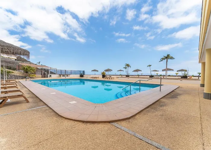 Luxury Penthouse 105M2,Bali Bed,Heated Pool,Sunset
