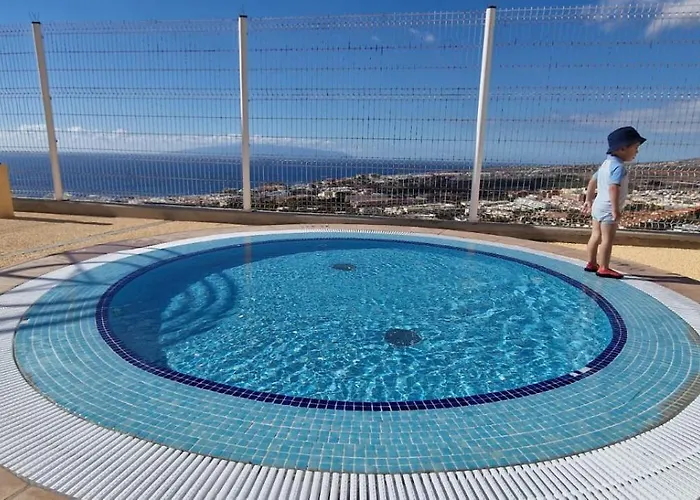 Premium Penthouse 105M2,Bali Bed,Heated Pool,Best Sunsets